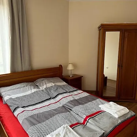 Lovely 1-bedroom 120m From The Lift * Μπάνσκο